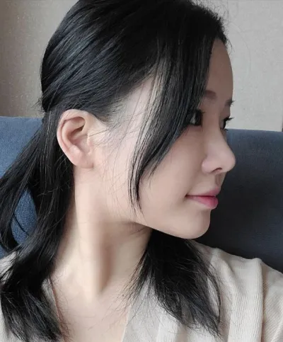 写真撮影の際に修正なしで顔立ちがはっきり写って良いです